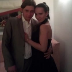 Пара  ищет девушку для секса в втроем в Москве