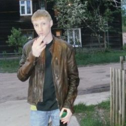 Парень ищет девушку для секса в Москве