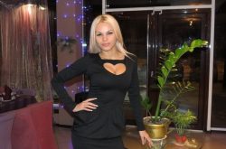 Страстная девушка ищет мужчину для горячего секса в Москве